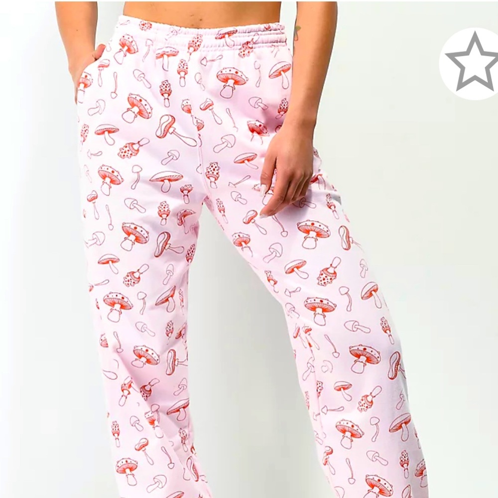 By Samii Ryan Shrooms sweatpants size S